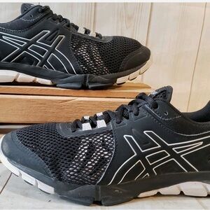 ASICS GEL-GrazeTR Black/White Athletic Sneakers, Woman’s Size 8, used (no box)